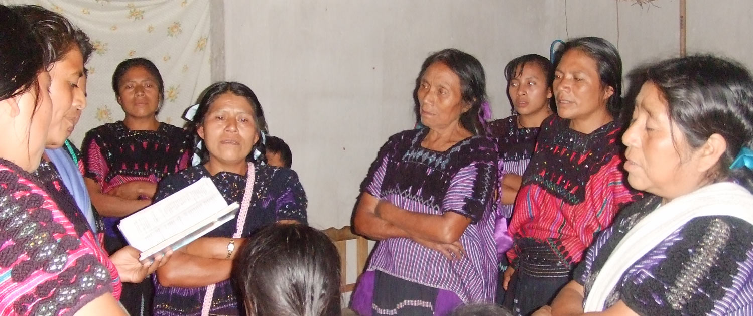 Mexico - A group of women - Photo: VOMC